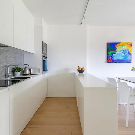 Sasso Boretto, Luxury