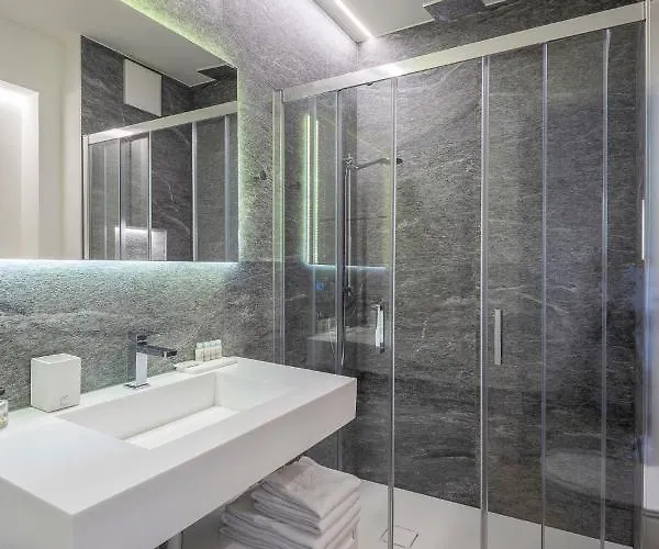 Sasso Boretto, Luxury Hotel apartamentowy 4*