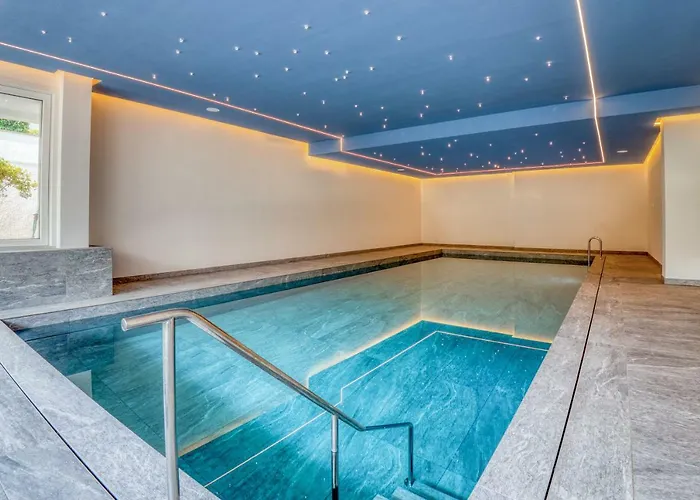 Sasso Boretto, Luxury Apartahotel