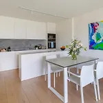 Sasso Boretto, Luxury