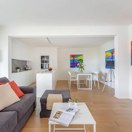 Sasso Boretto, Luxury