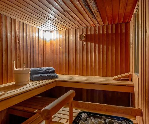 شقة فندقية Sasso Boretto, Luxury 4*