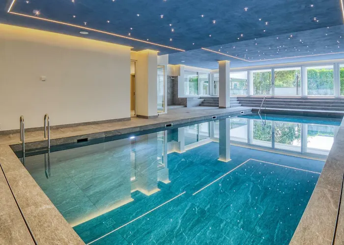 Sasso Boretto, Luxury 4* أسكونا